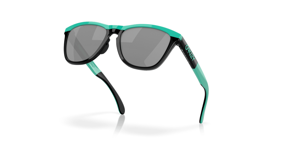 Oakley Frogskins Range Sunglasses Unisex Accessories Sunglasses & Eyewear