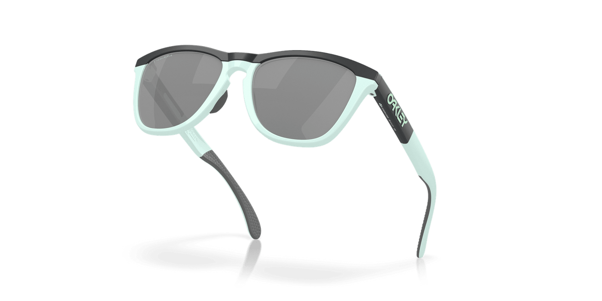Oakley Frogskins Range Sunglasses Unisex Accessories Sunglasses & Eyewear