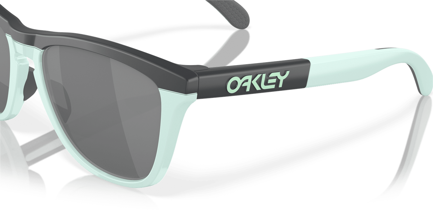 Oakley Frogskins Range Sunglasses Unisex Accessories Sunglasses & Eyewear
