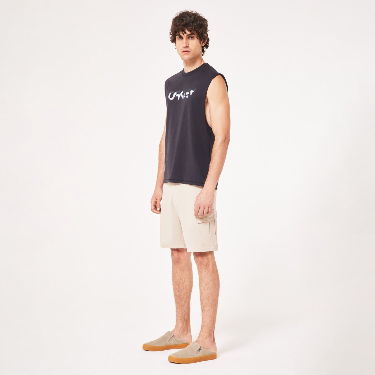 Oakley Men's Cape Cargo RC Hybrid 20'' Short Mens Apparel Shorts