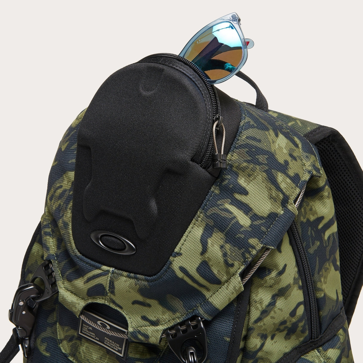 Oakley Bathroom Sink RC Backpack Unisex Accessories Bags & Backpacks
