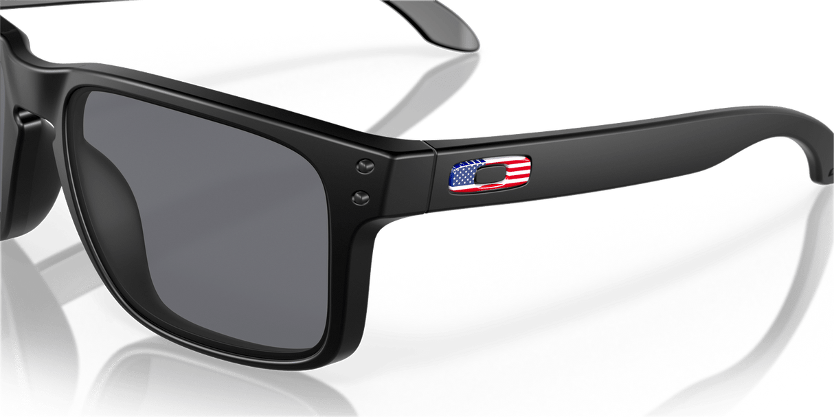 Oakley Holbrook Sunglasses Unisex Accessories Sunglasses & Eyewear