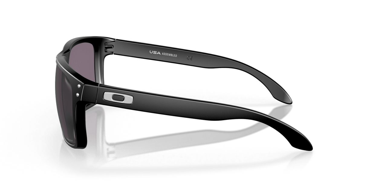 Oakley Holbrook XL Sunglasses Unisex Accessories Sunglasses & Eyewear