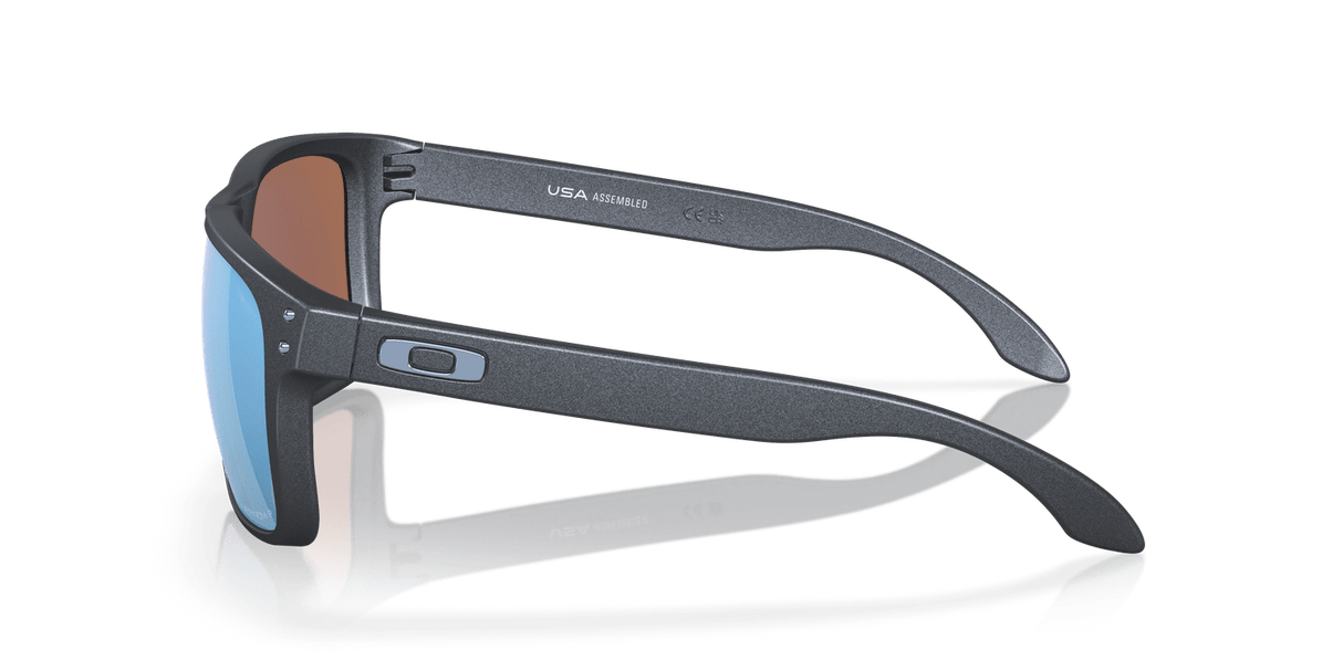 Oakley Holbrook XL Sunglasses Unisex Accessories Sunglasses & Eyewear