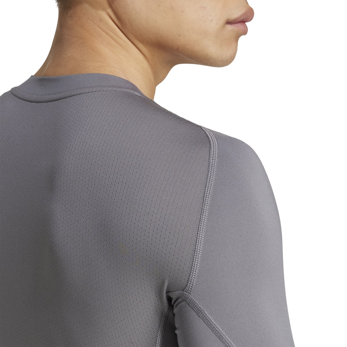 adidas Men's Techfit Aeroready Long-Sleeve Training T-Shirt Soccer Uniforms & Apparel All