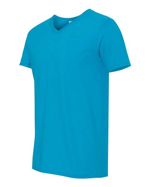Gildan Men's Softstyle V-Neck T-Shirt. 64V00 Mens Apparel Shirts & Tops