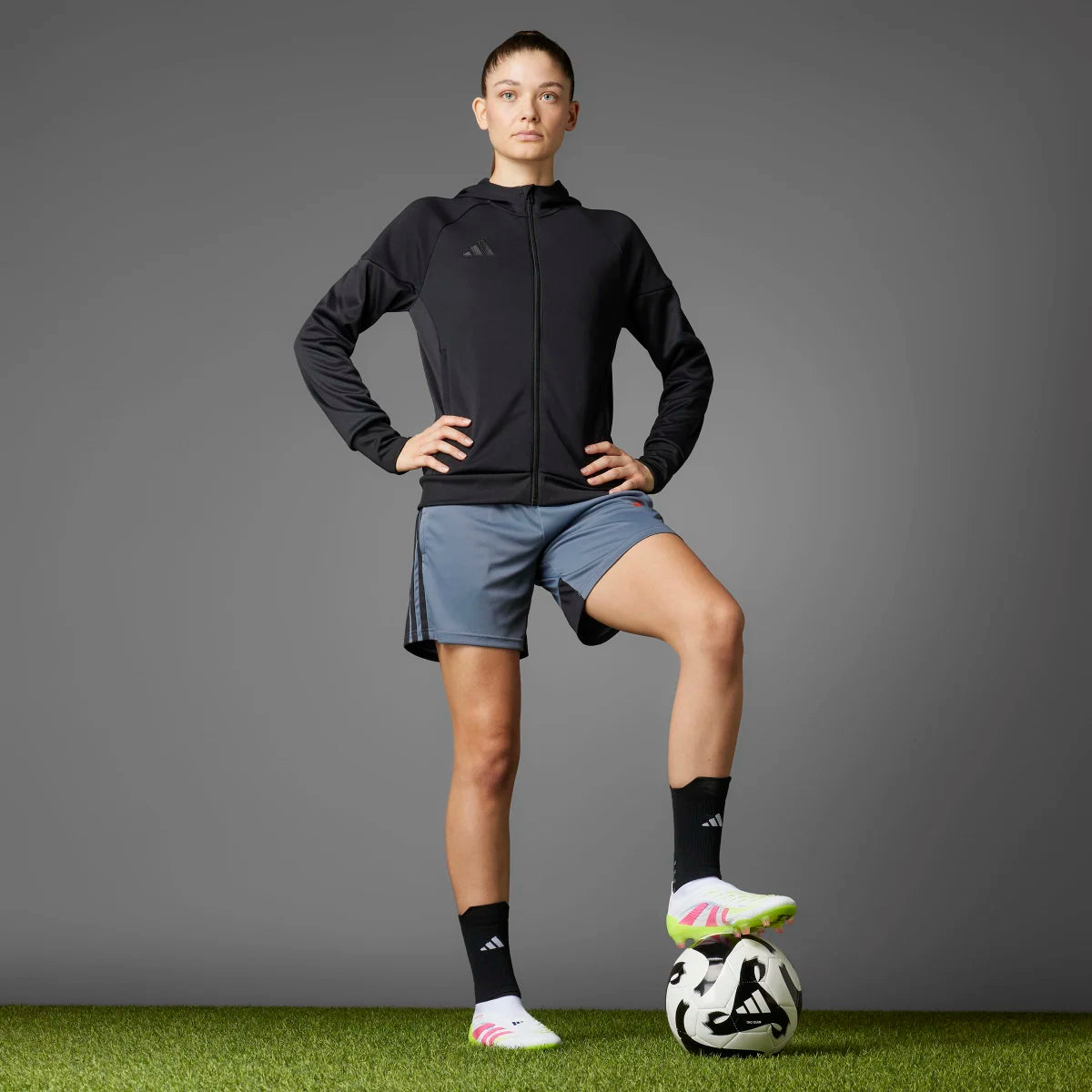 adidas Men's Predator Elite Laceless Firm Ground Soccer Cleats Soccer Footwear Adult