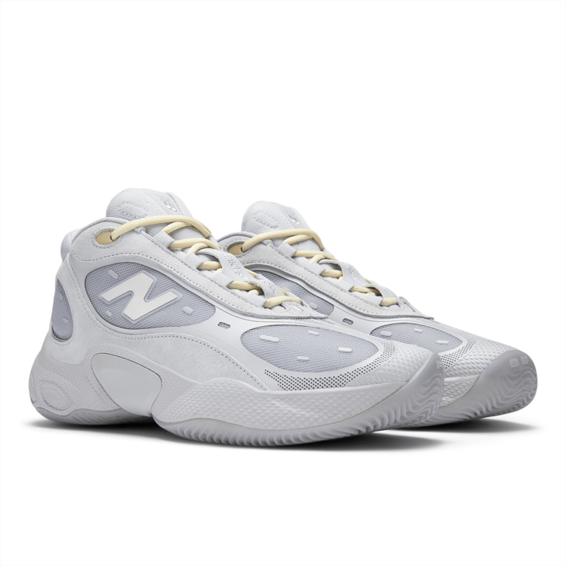New Balance Men's Fresh Foam BB V3 Basketball Shoe - BBFRSIS3 Basketball Footwear Adult