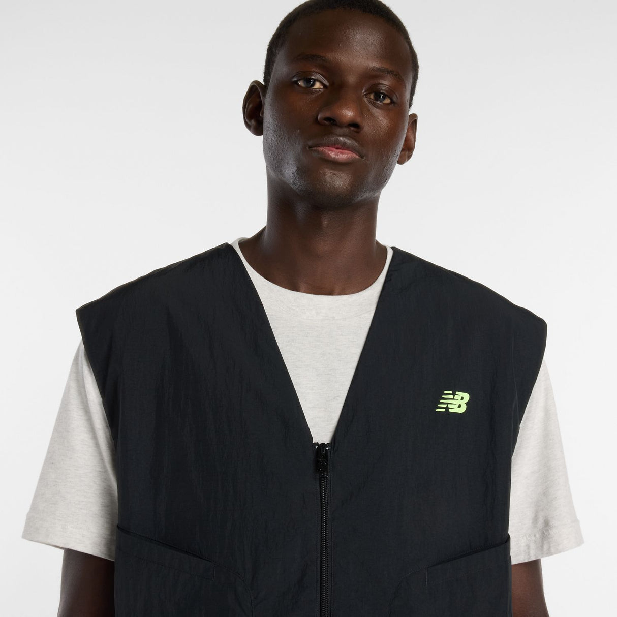 New Balance Men's Castlefield Woven Vest-5