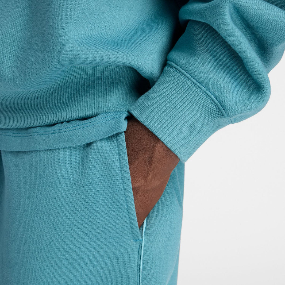 New Balance Men's Trackside Fleece Crew-5