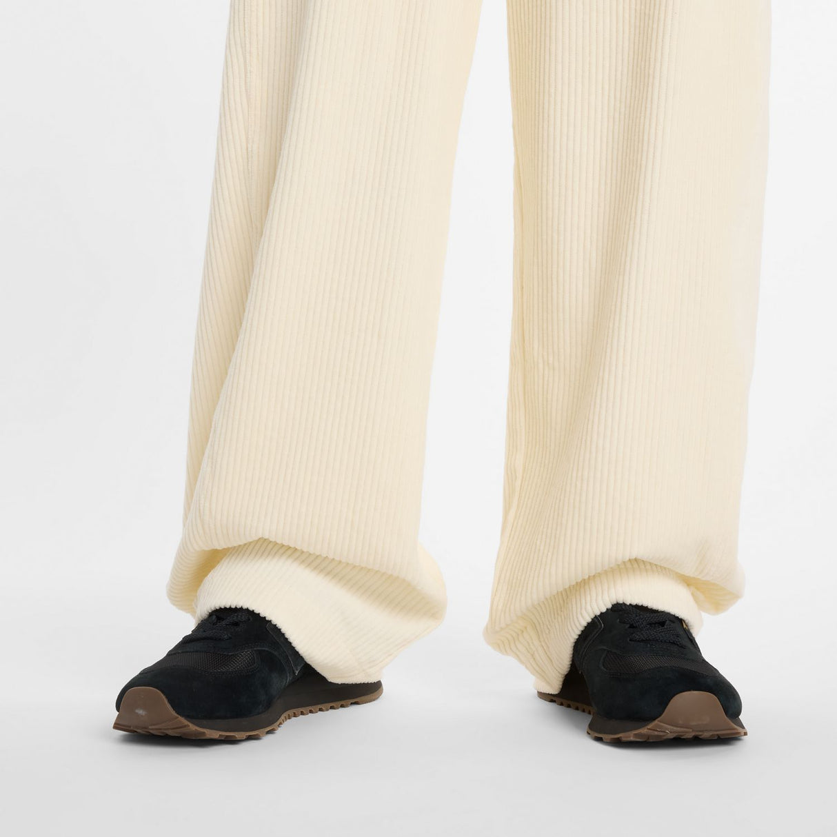 New Balance Women's LNY Woven Pants Western Fit-7