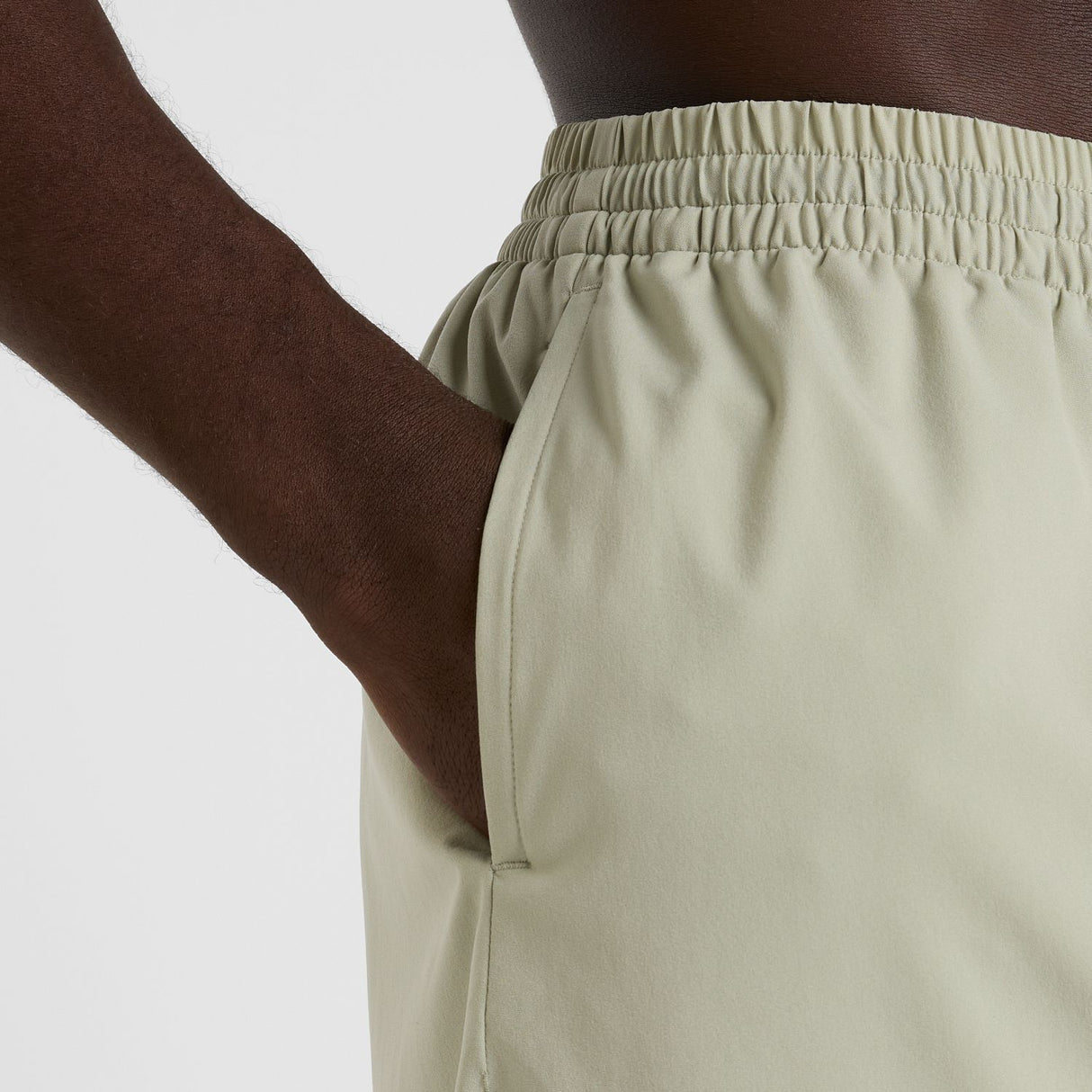 New Balance Men's Reimagined Graphic Woven Shorts 7-5