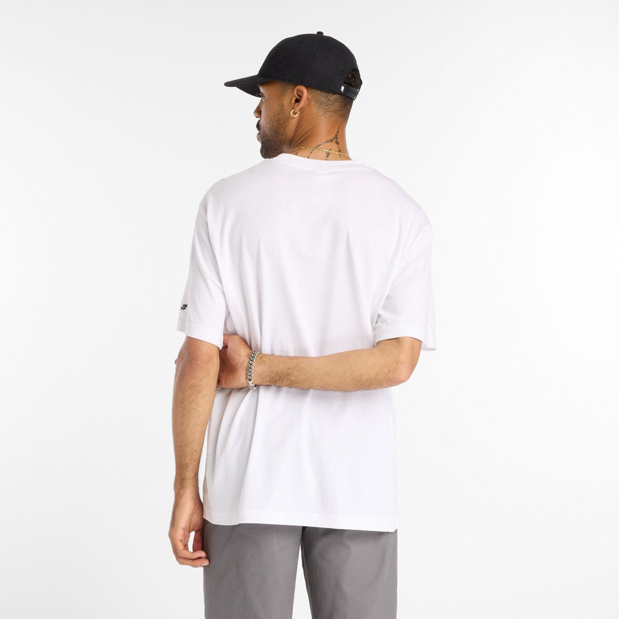 New Balance Men's Numeric Linear Logo T-Shirt-5