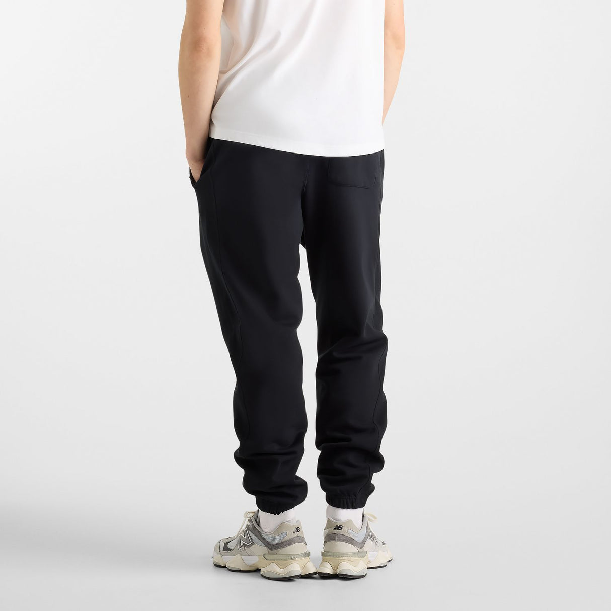 New Balance Men's United Airlines NYC Half Athletics French Terry Joggers-2