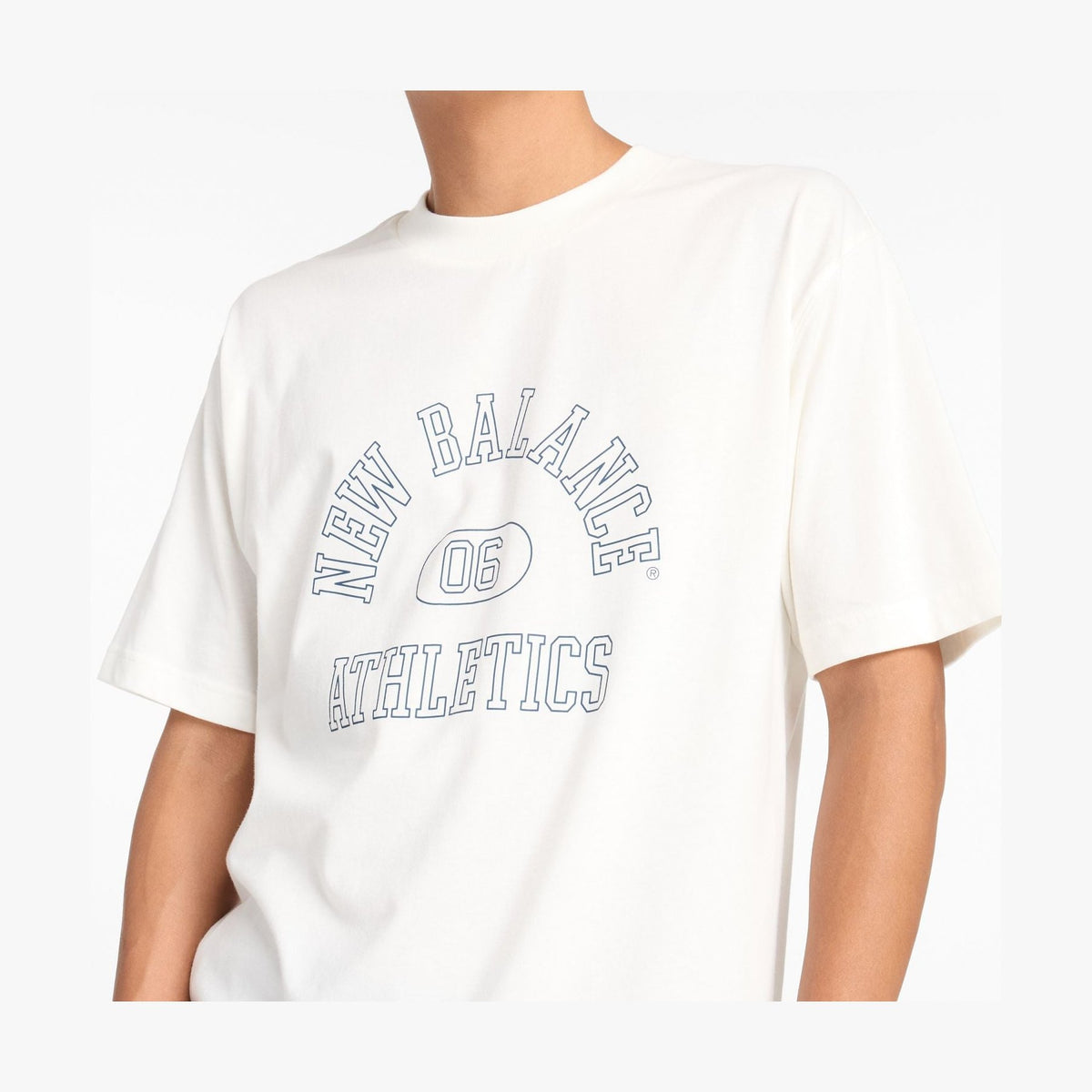 New Balance Men's Graphic T-Shirt-4