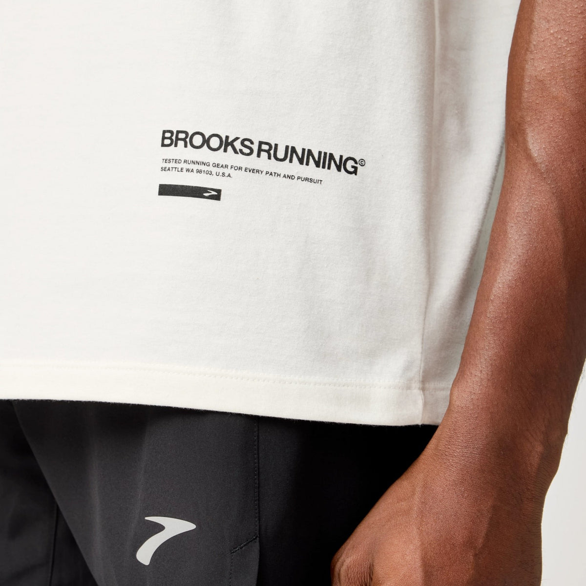 Brooks Men's Graphic Short Sleeve Top-4