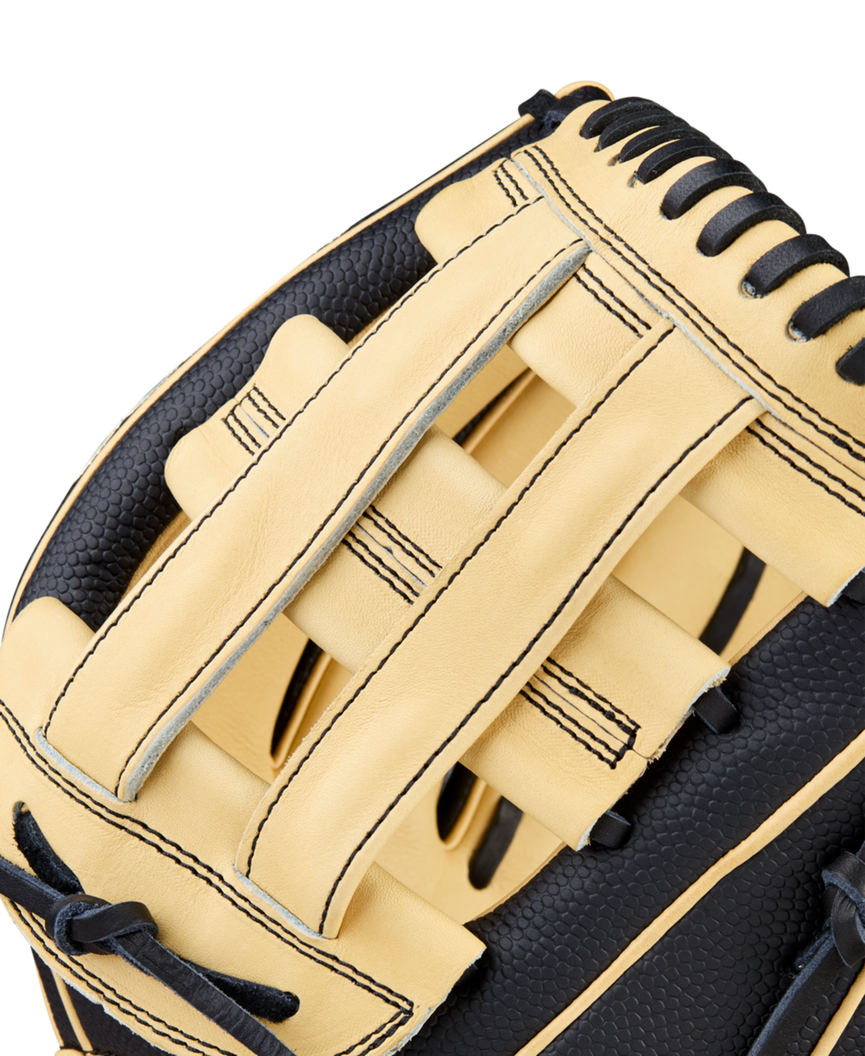 Wilson Men's 2026 A2000 Classics Series DW5 12" Infield Baseball Glove-4