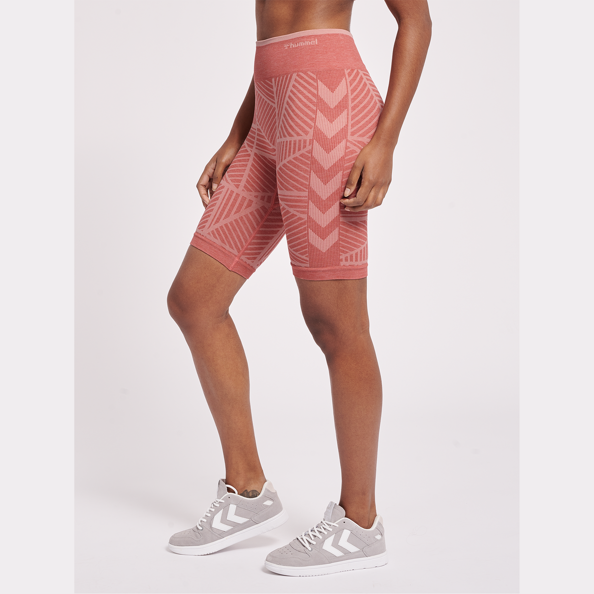 hummel Women's Mindful Training Energy Seamless Mid Waist Shorts-5