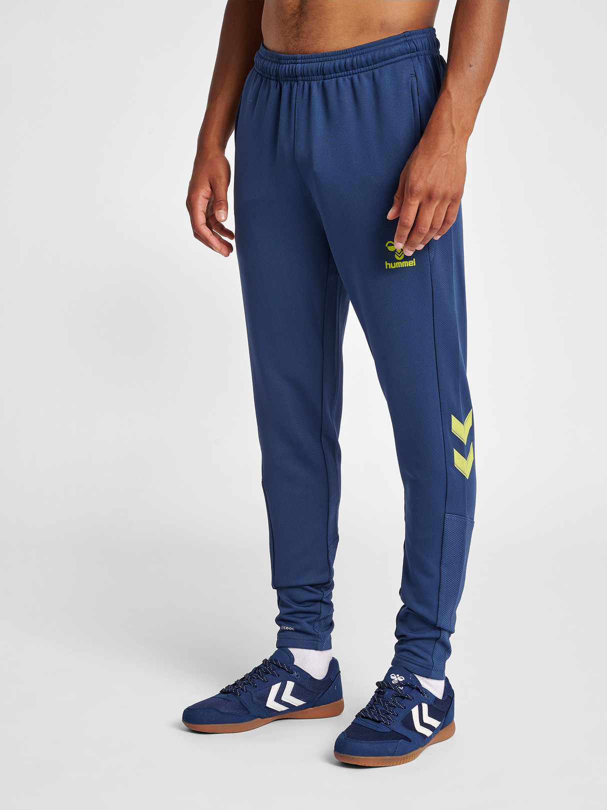 hummel Men's Lead Soccer Pants-5