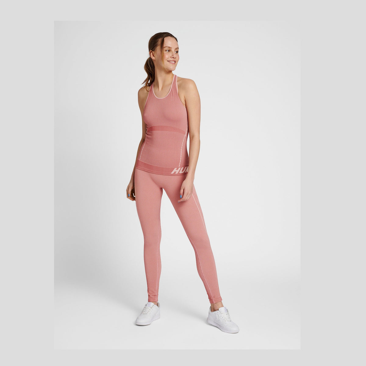 hummel Women's Training Essentials Christel Seamless Top-7