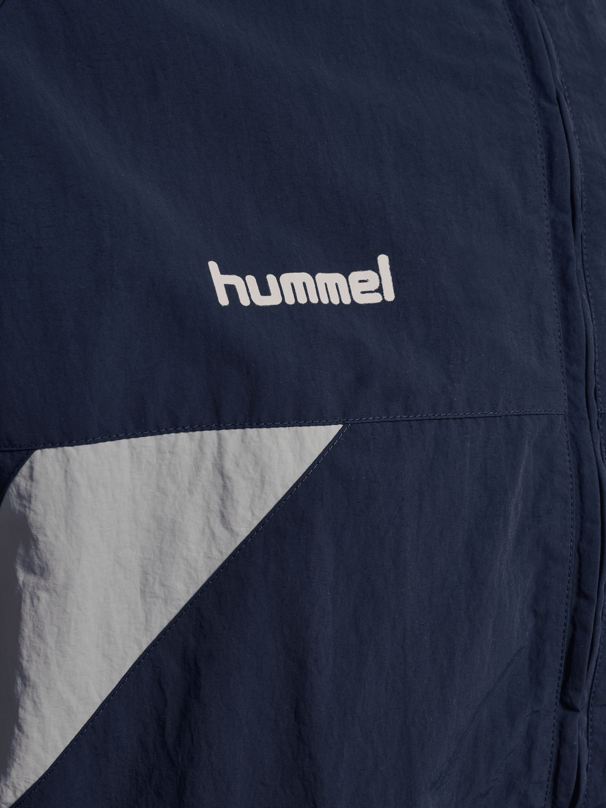 hummel Unisex World 26 Track Zip Jacket-3
