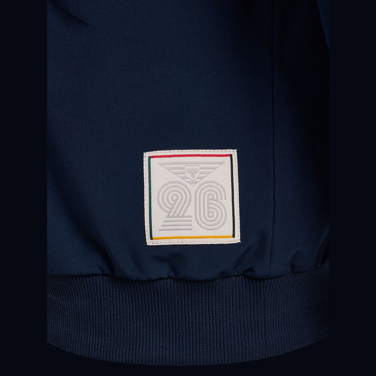 hummel Unisex World 26 Crew Tech-4