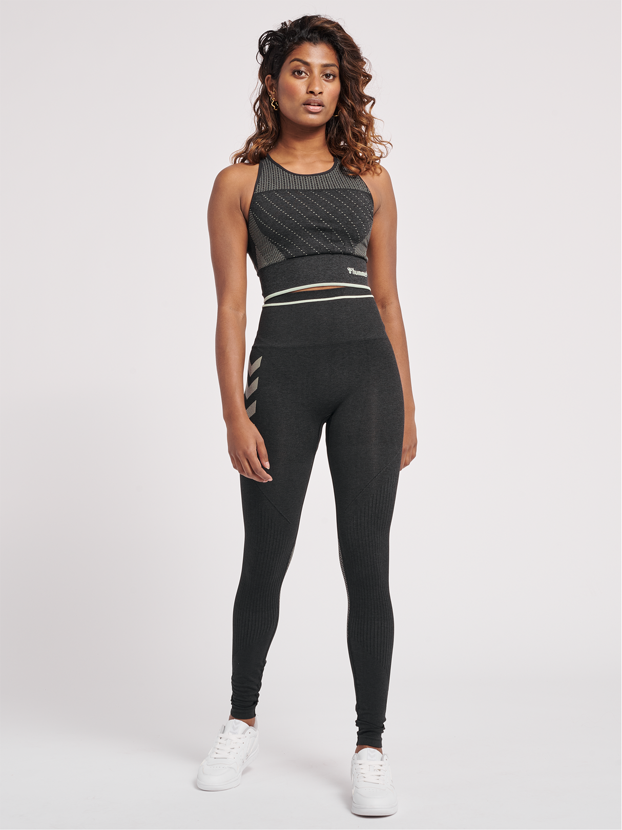 hummel Women's Mindful Training Hana Seamless Sports Top-4