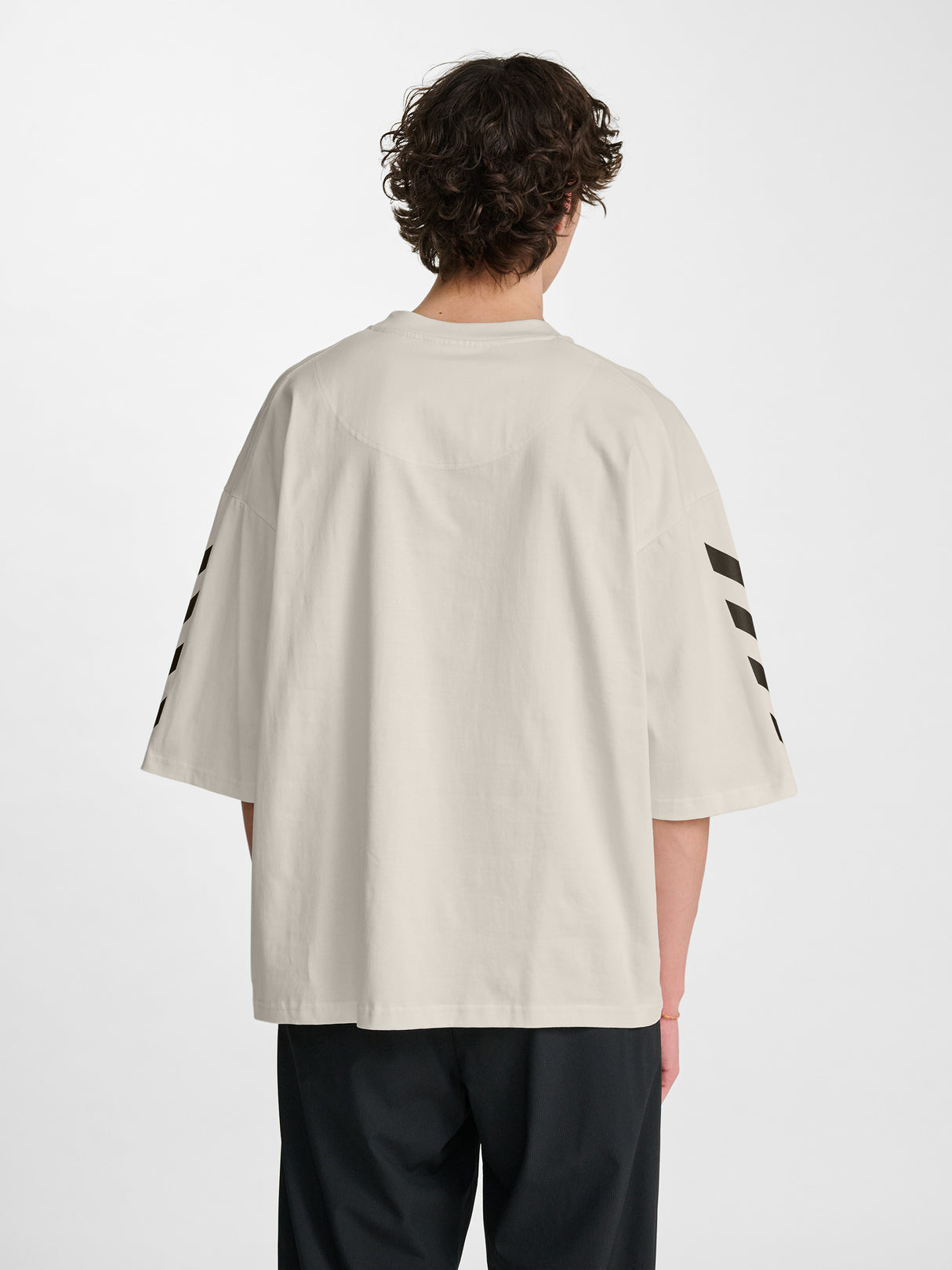 hummel Unisex Oversized Willy T-Shirt Sw-7