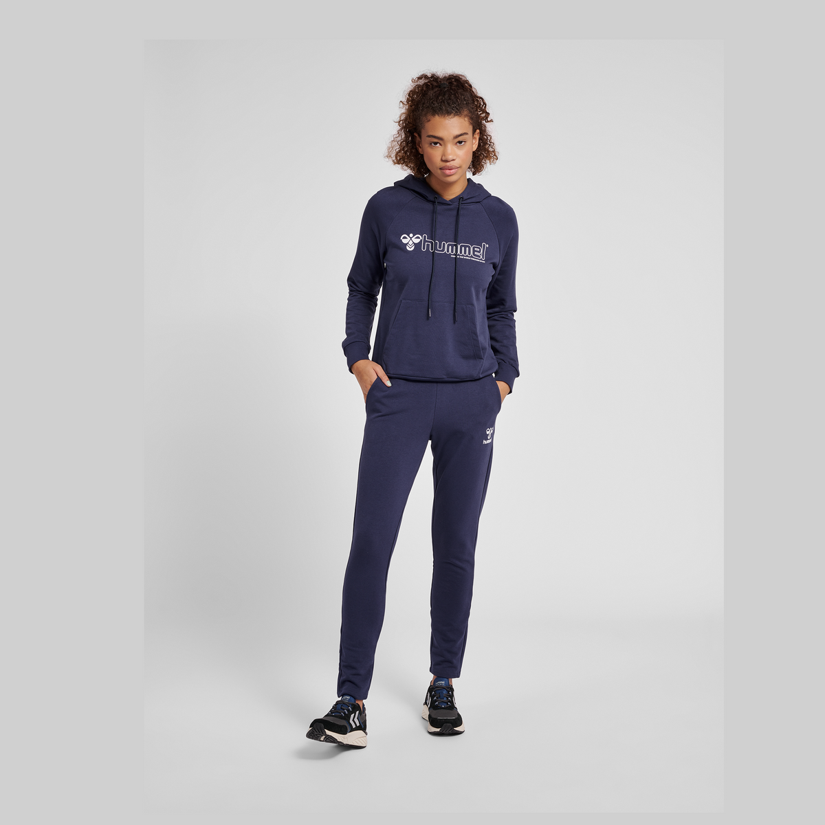 hummel Women's Noni 2.0 Hoodie-4