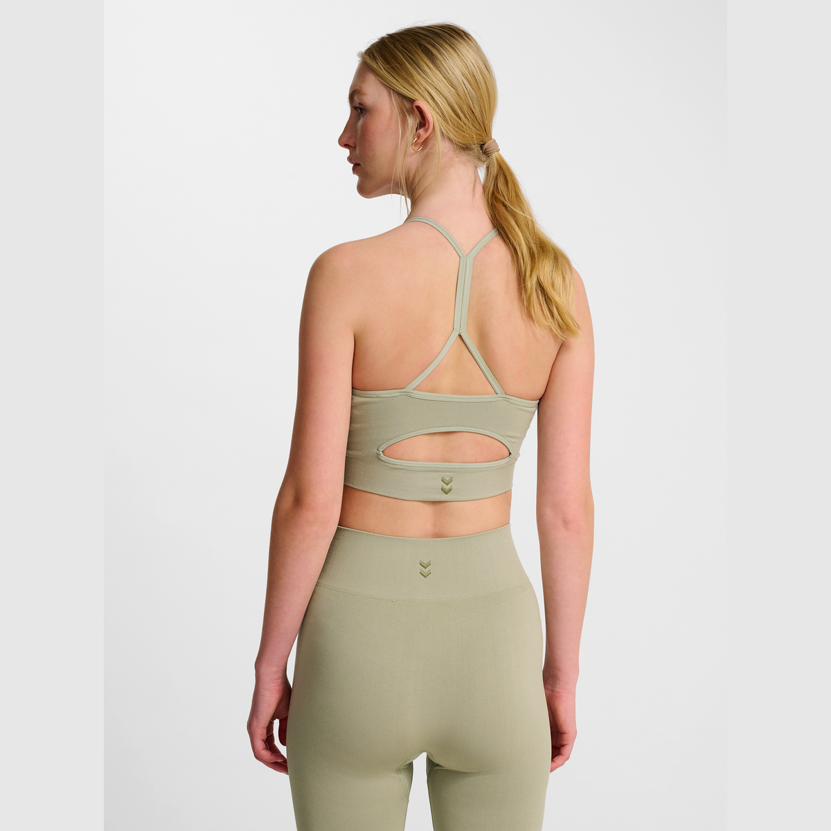 hummel Women's HIIT Seamless Bra-4