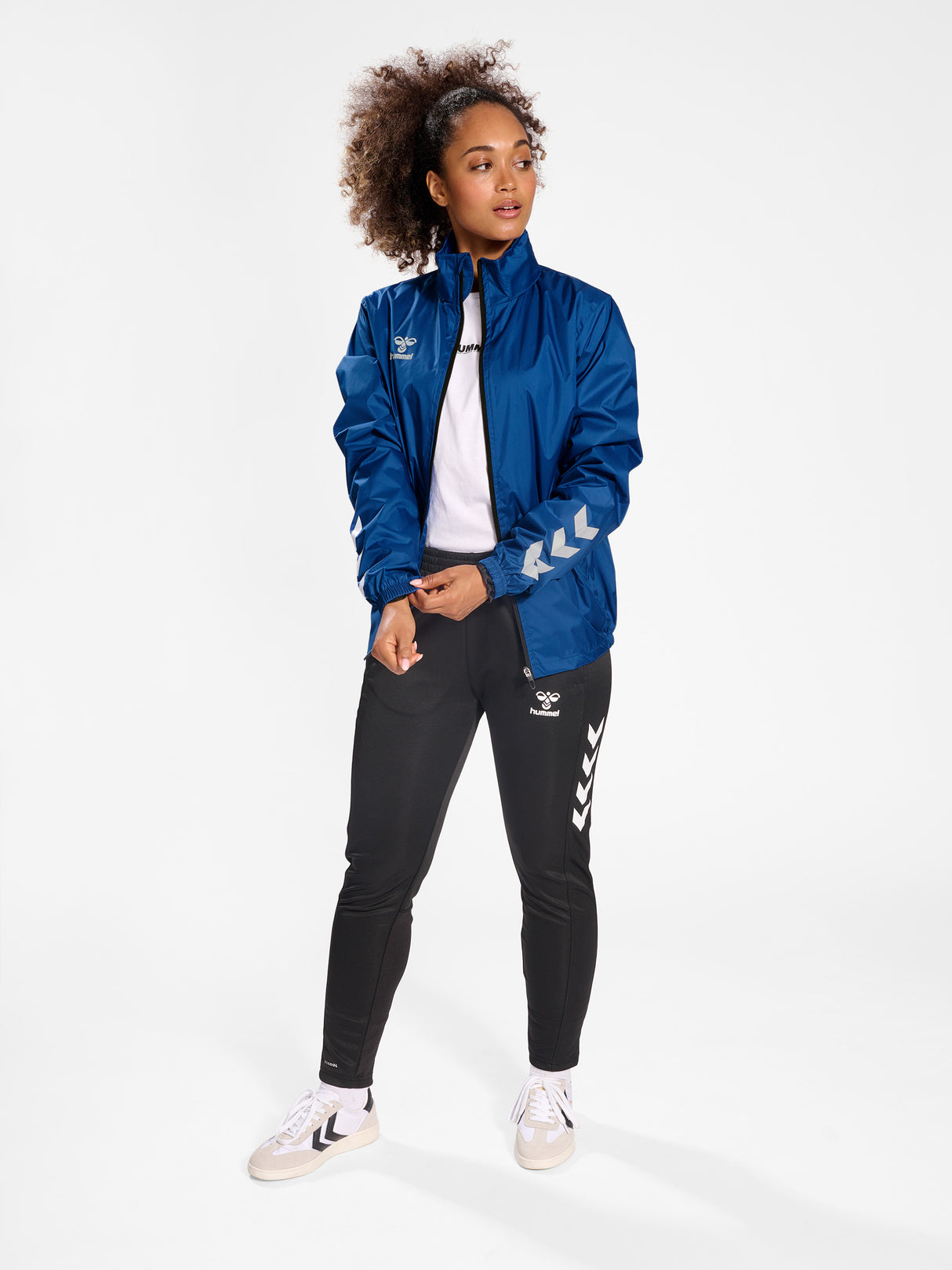 hummel Unisex Core XK Spray Jacket-6