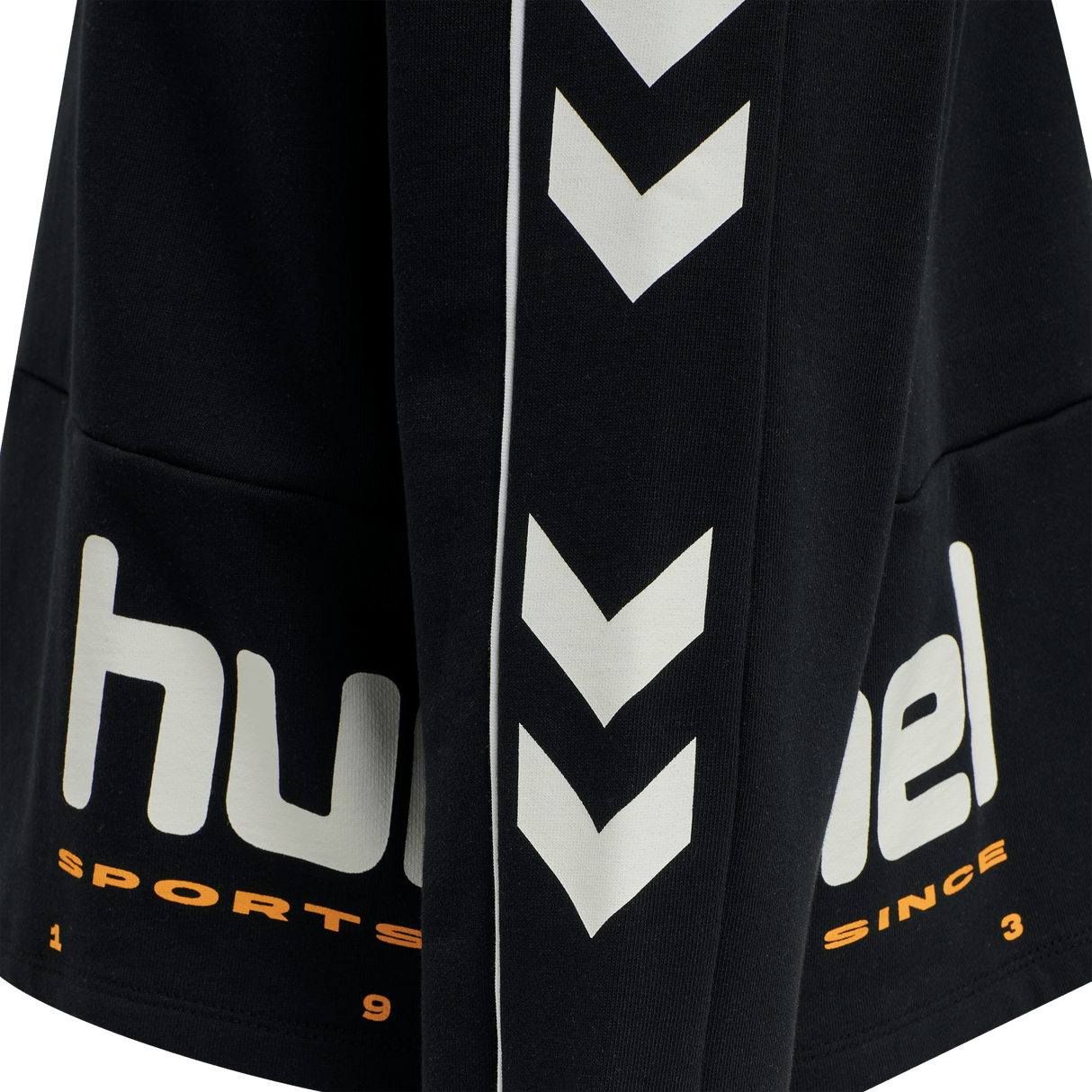 hummel Women's Legacy Yoko Cropped Hoodie-3