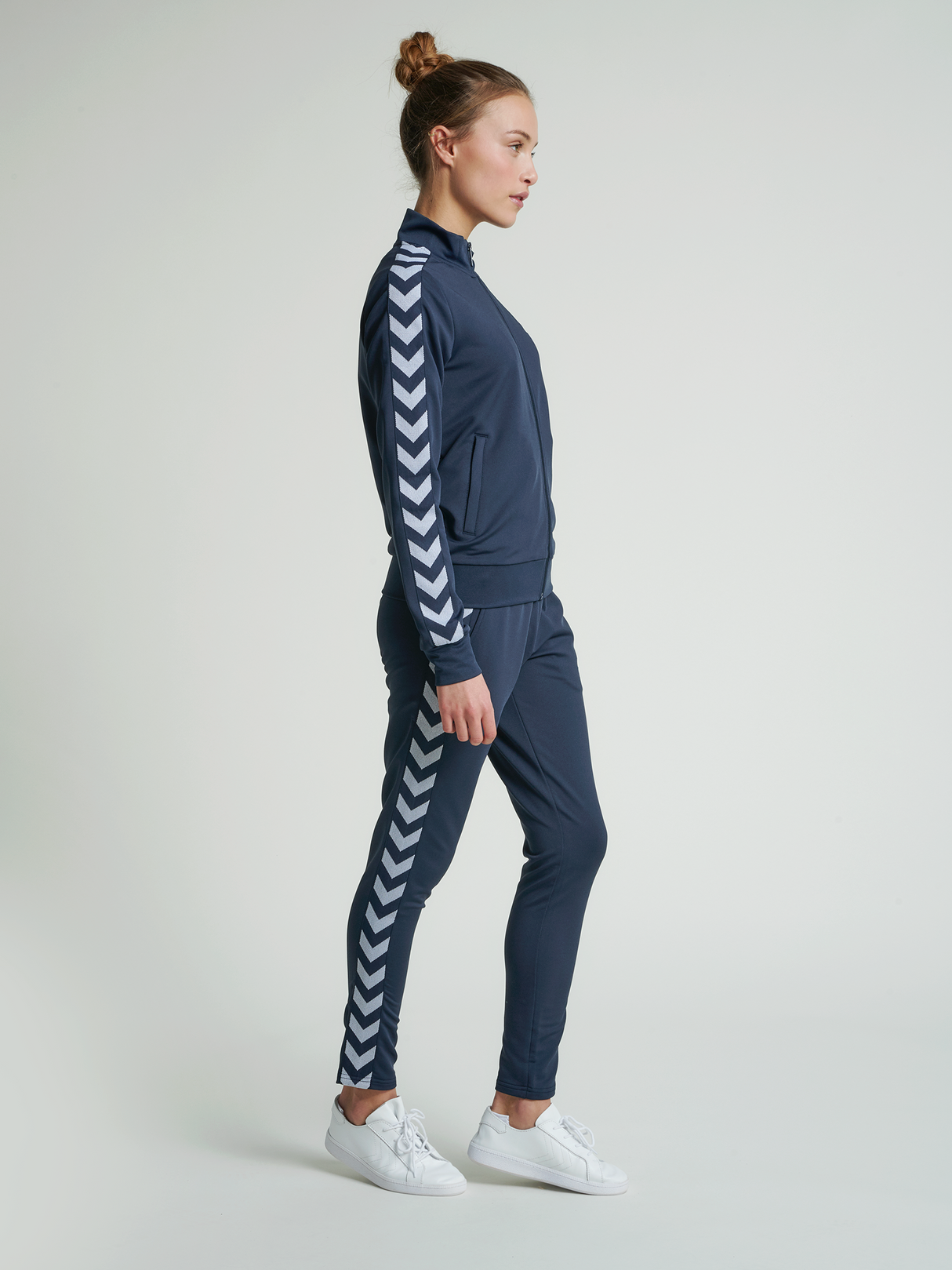 hummel Women's Nelly 2.0 Zip Jacket-5