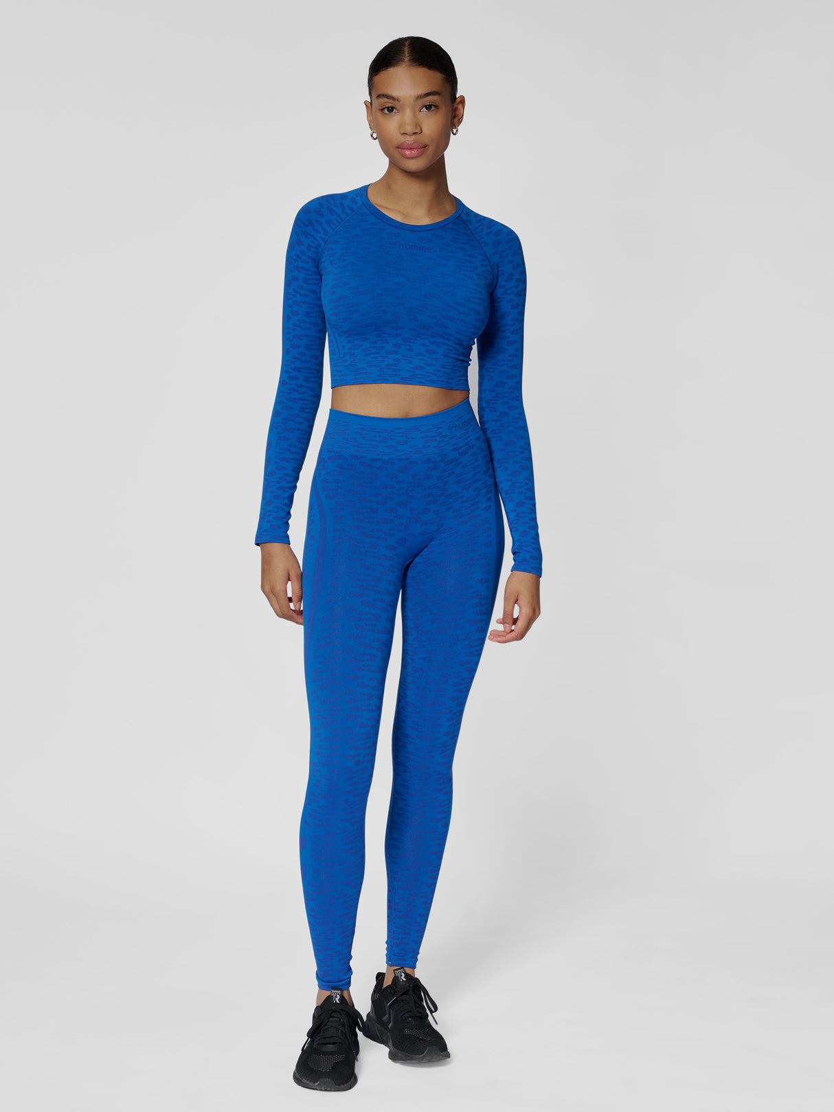 hummel Women's Mindful Training Leo Seamless Crop Long Sleeve T-Shirt-7
