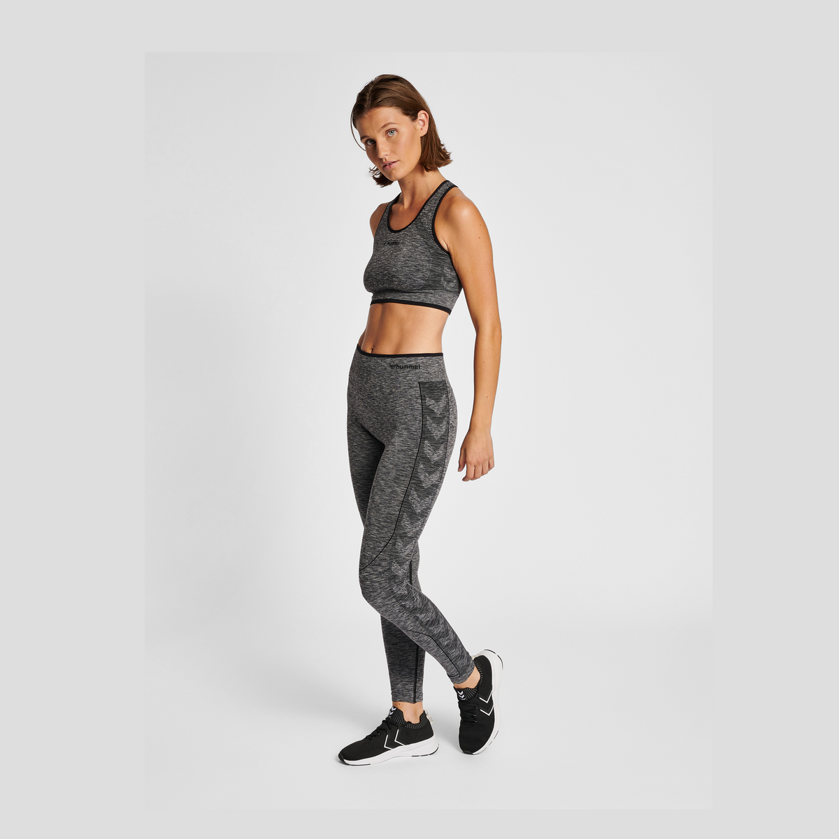hummel Women's Mindful Training Una Seamless Mid Waist Tights-4