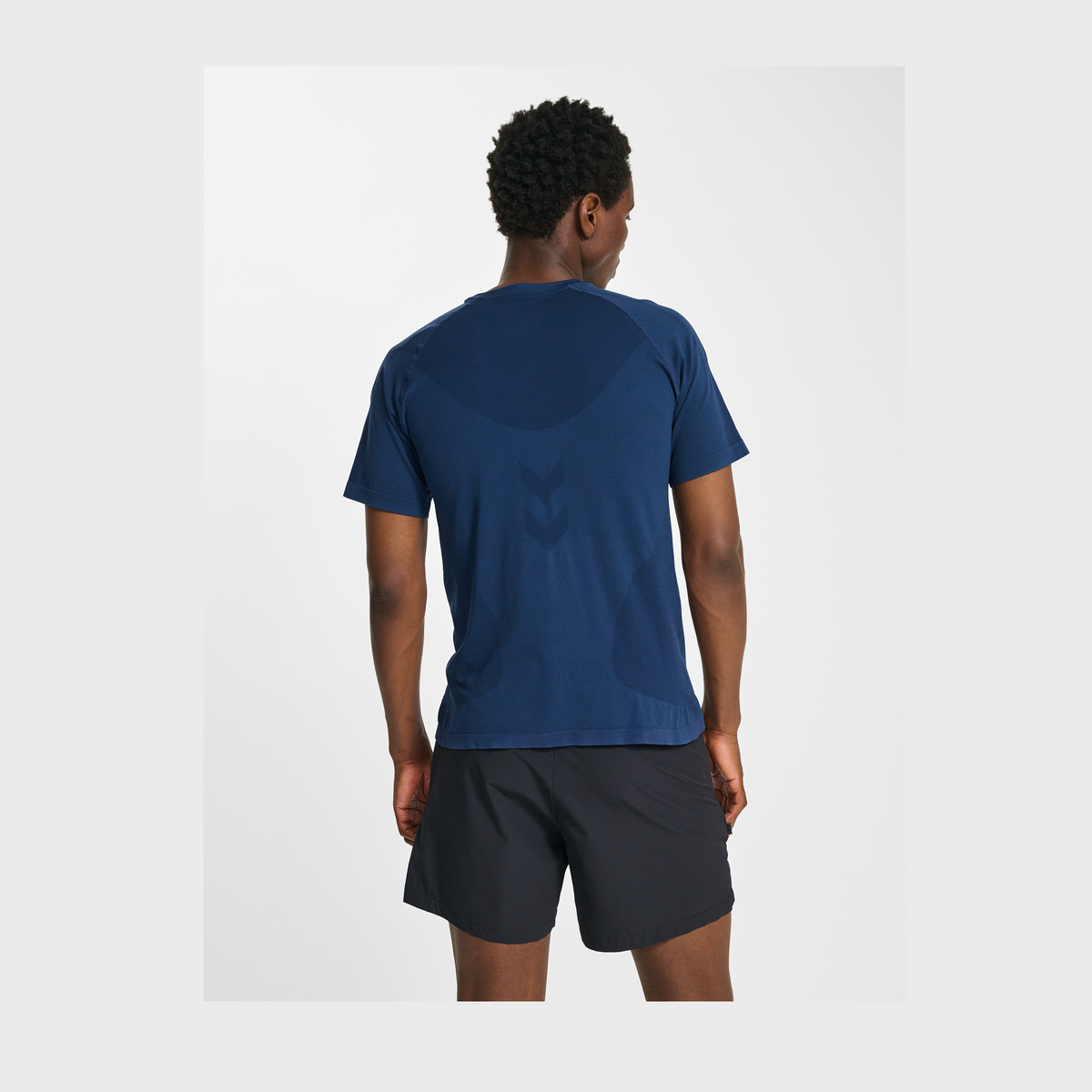 hummel Men's HIIT Seamless Short Sleeve T-Shirt-5