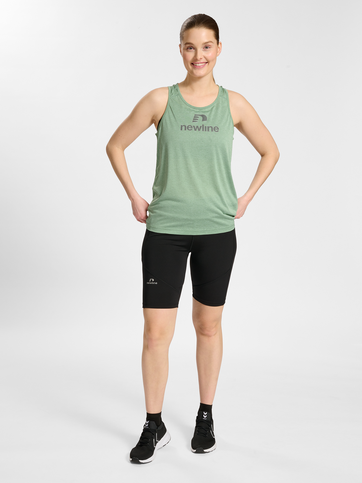 Newline Women's Fontana Singlet-4
