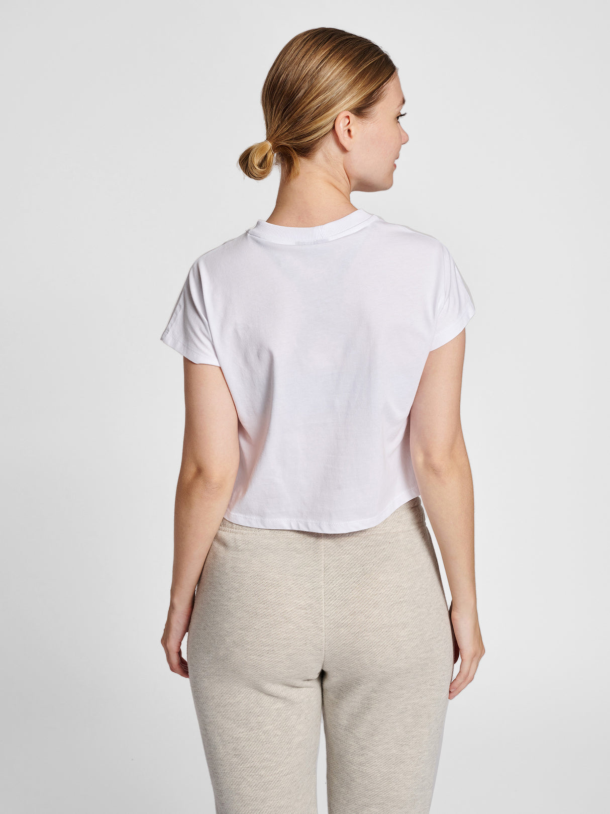 hummel Women's Legacy June Cropped T-Shirt-6