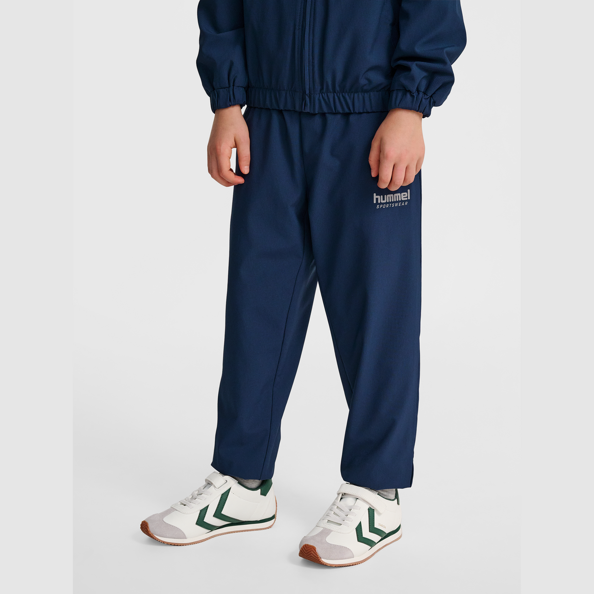 hummel Youth Loose Tracksuit Pants-5