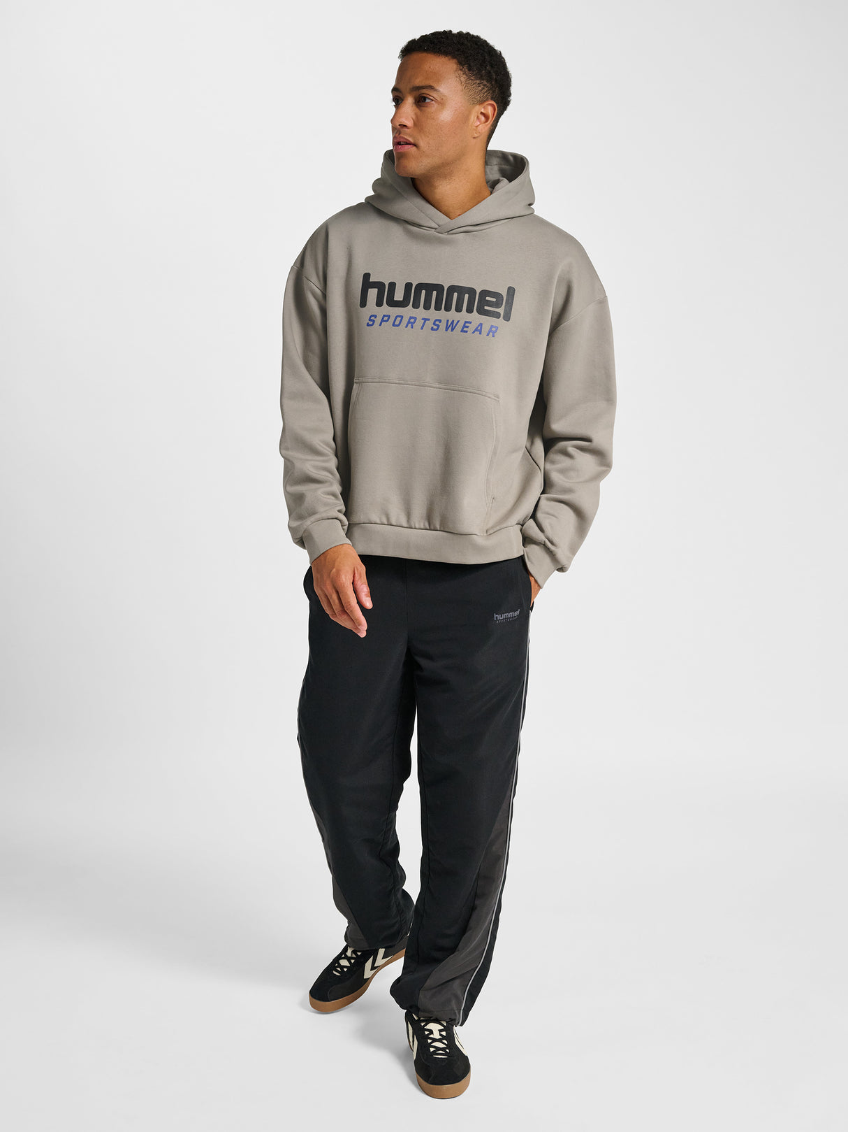 hummel Unisex Boxy Hoodie Logo-6