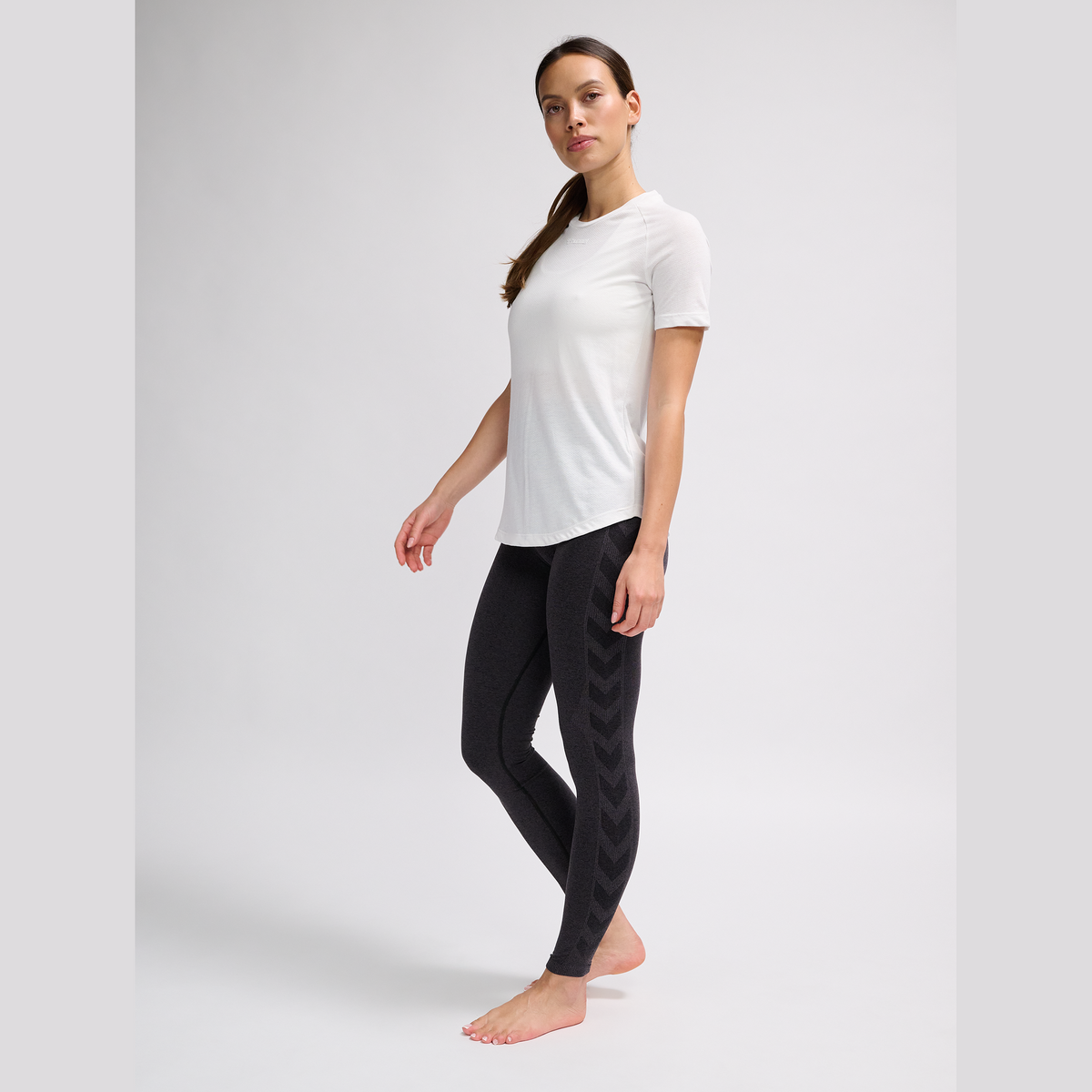 hummel Women's Mindful Training Vanja T-Shirt-3