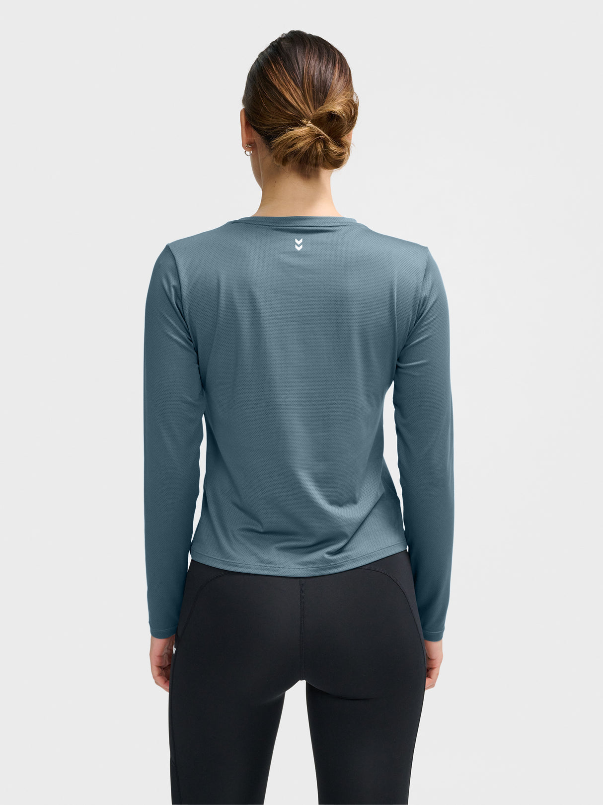 hummel Women's Mindful Training Aura Mesh Long Sleeve T-Shirt-6