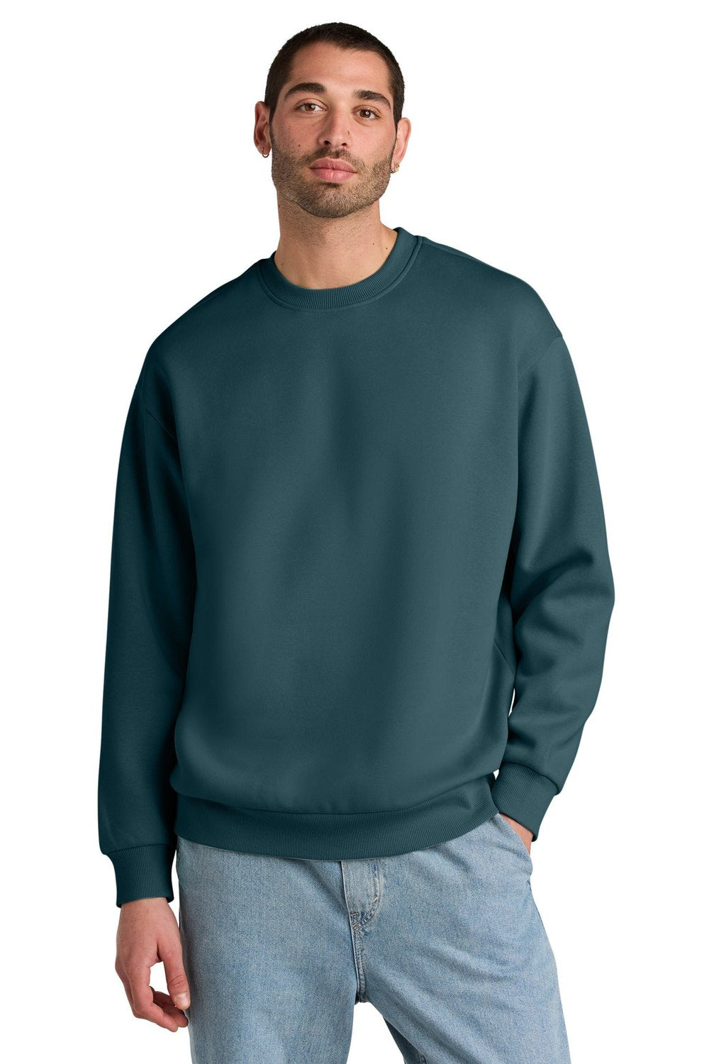District Men's V.I.T Heavyweight Crew Fleece DT6154 Mens Apparel Sweatshirts & Fleece
