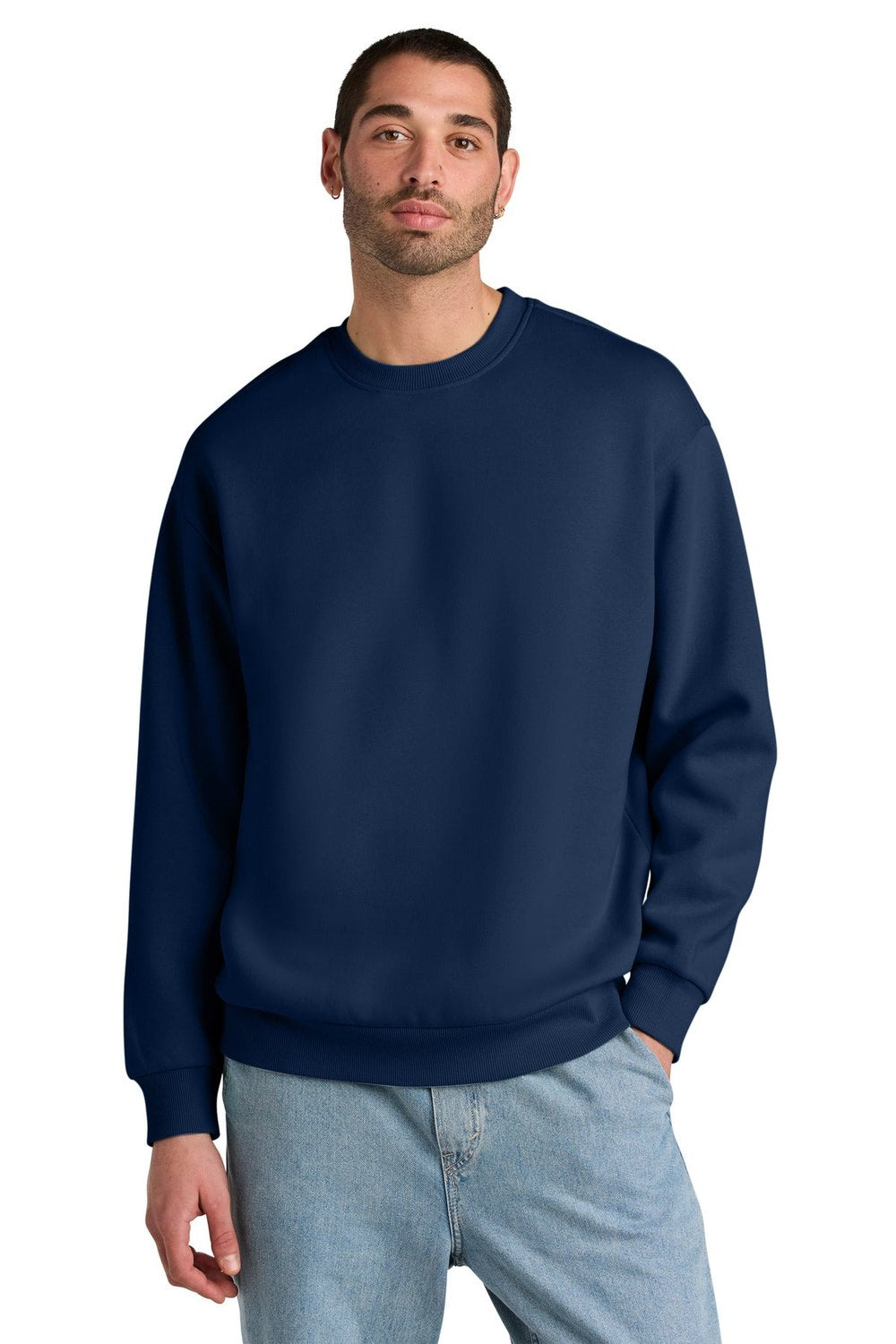 District Men's V.I.T Heavyweight Crew Fleece DT6154 Mens Apparel Sweatshirts & Fleece
