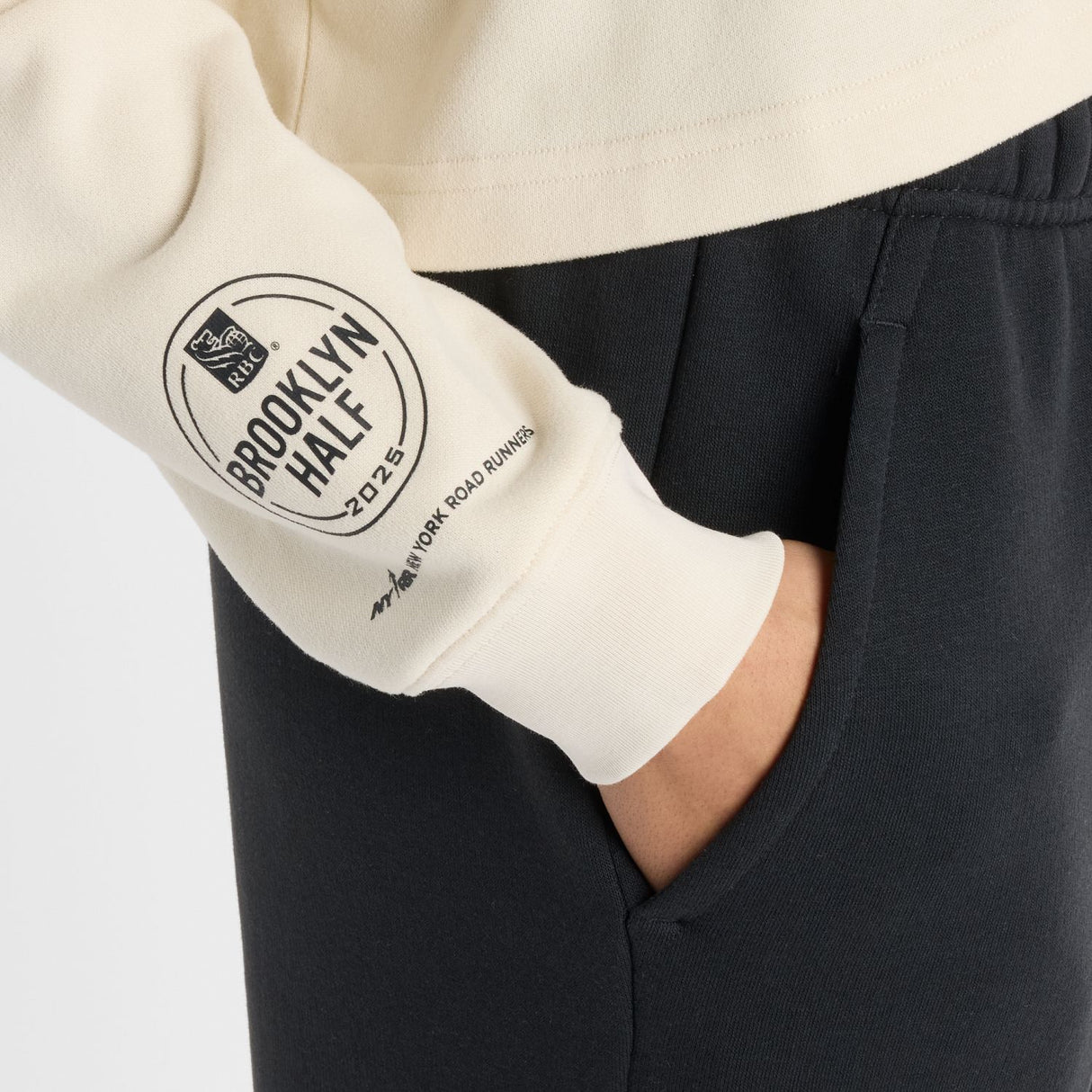 New Balance Women's RBC Brooklyn Half Graphic Crew-9