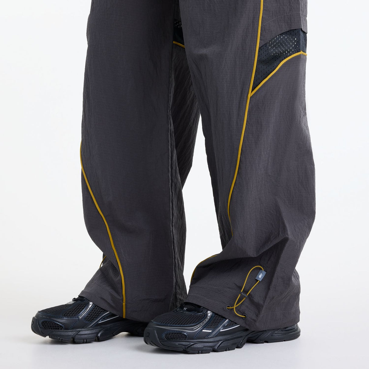 New Balance Men's Mesh Woven Pants-6
