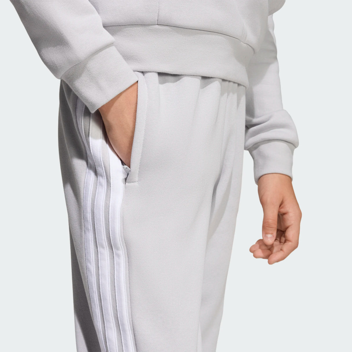 adidas Youth Tiro26 League Sweatpants-5
