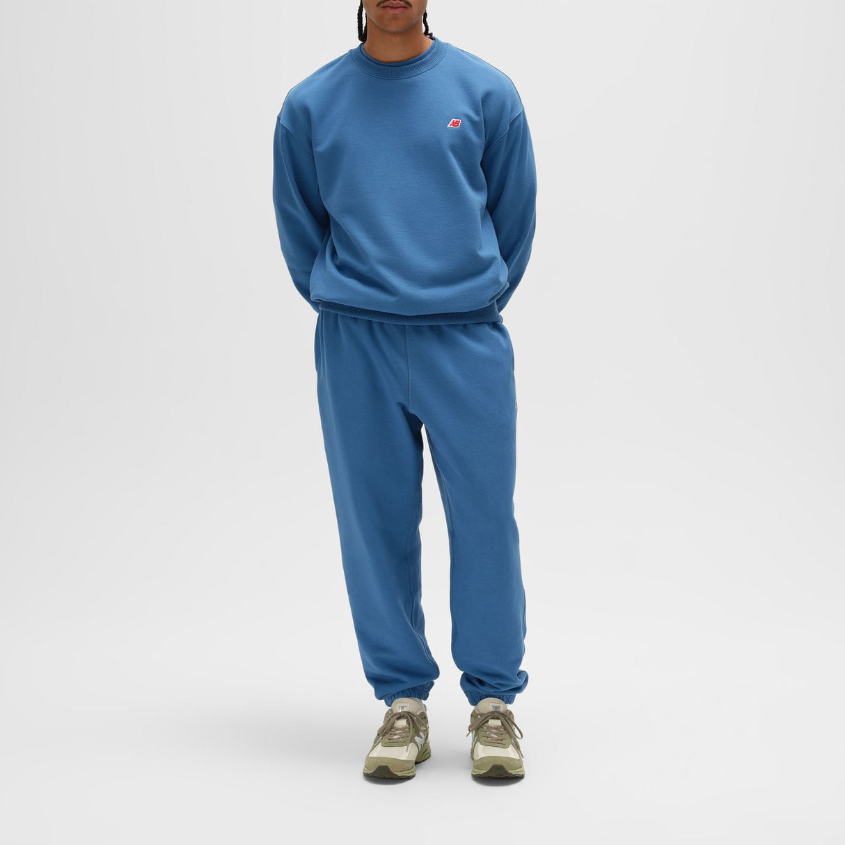 355692096.jpg
