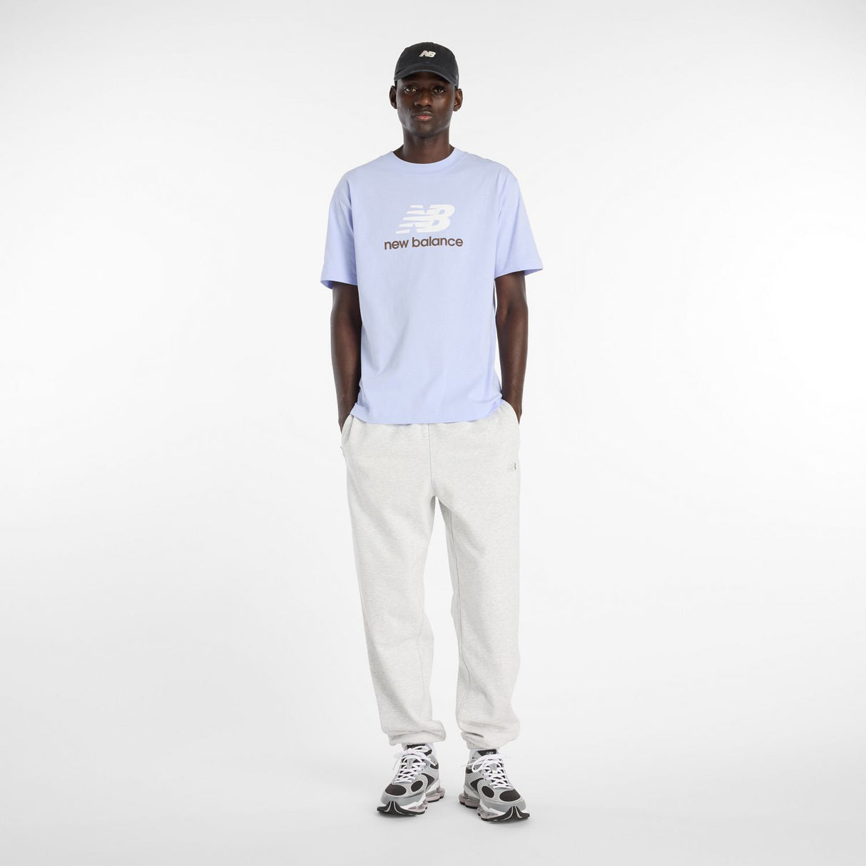 355710512.jpg