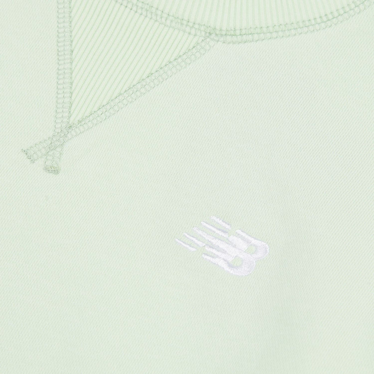 New Balance Youth Girl's FT Small Logo Crew-8
